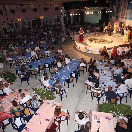 6, First Floor Daire Rogoznica (Sibenik-Knin)